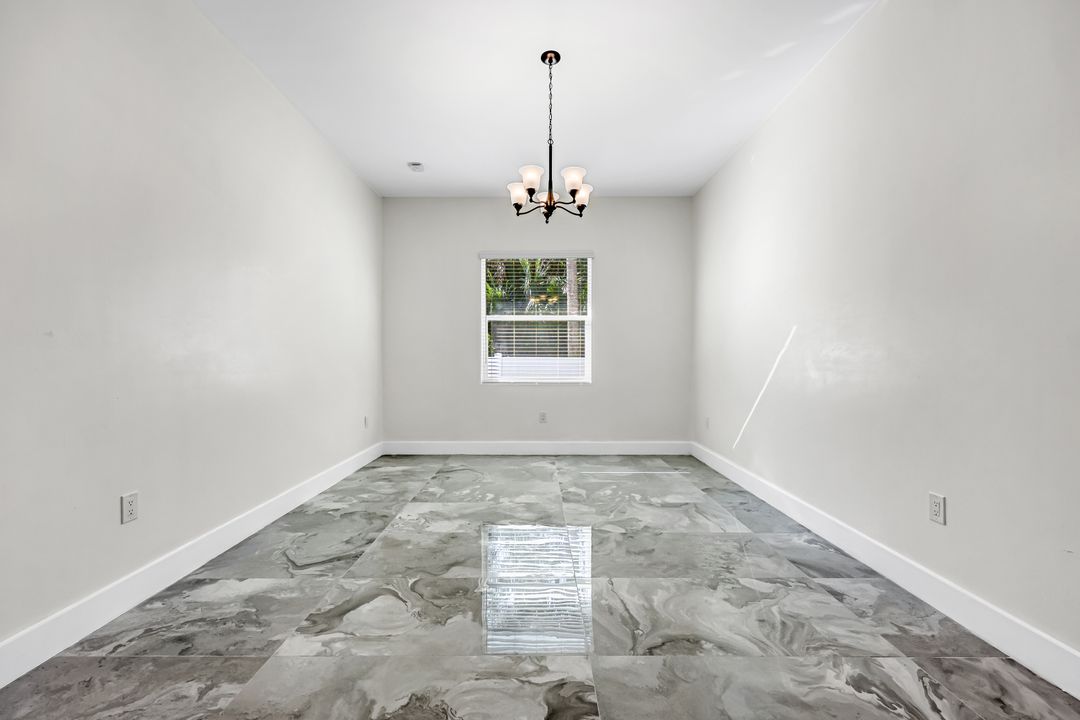 1853 Della Dr, Naples, FL 34117