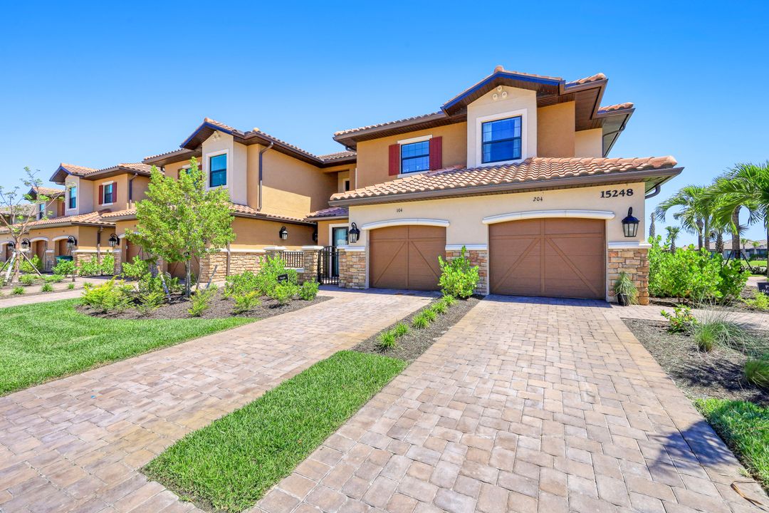 15248 Zeno Wy #204, Naples, FL 34114