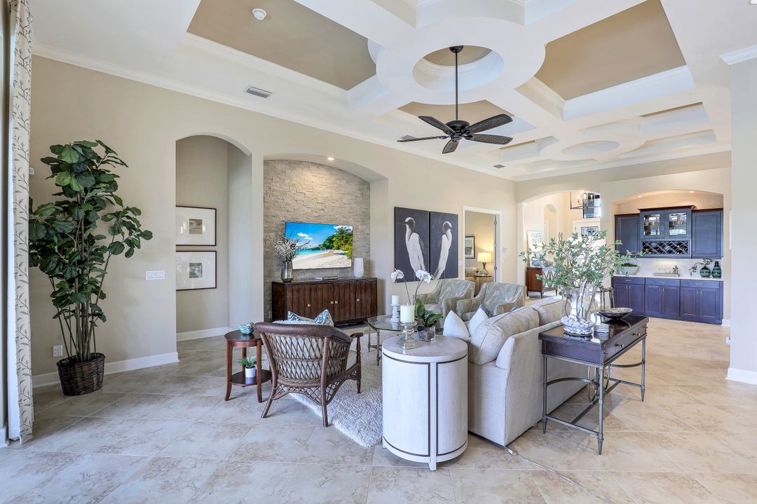 8828 Savona Ct, Naples, FL 34119