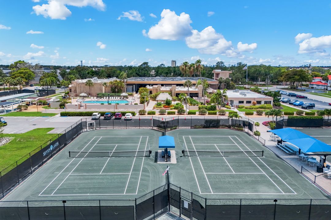 6102 Augusta Dr #307, Fort Myers, FL 33907