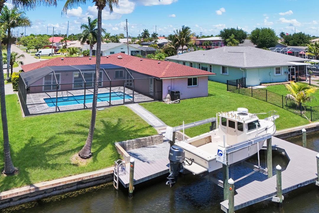 4005 SE 1st Ave, Cape Coral, FL 33904