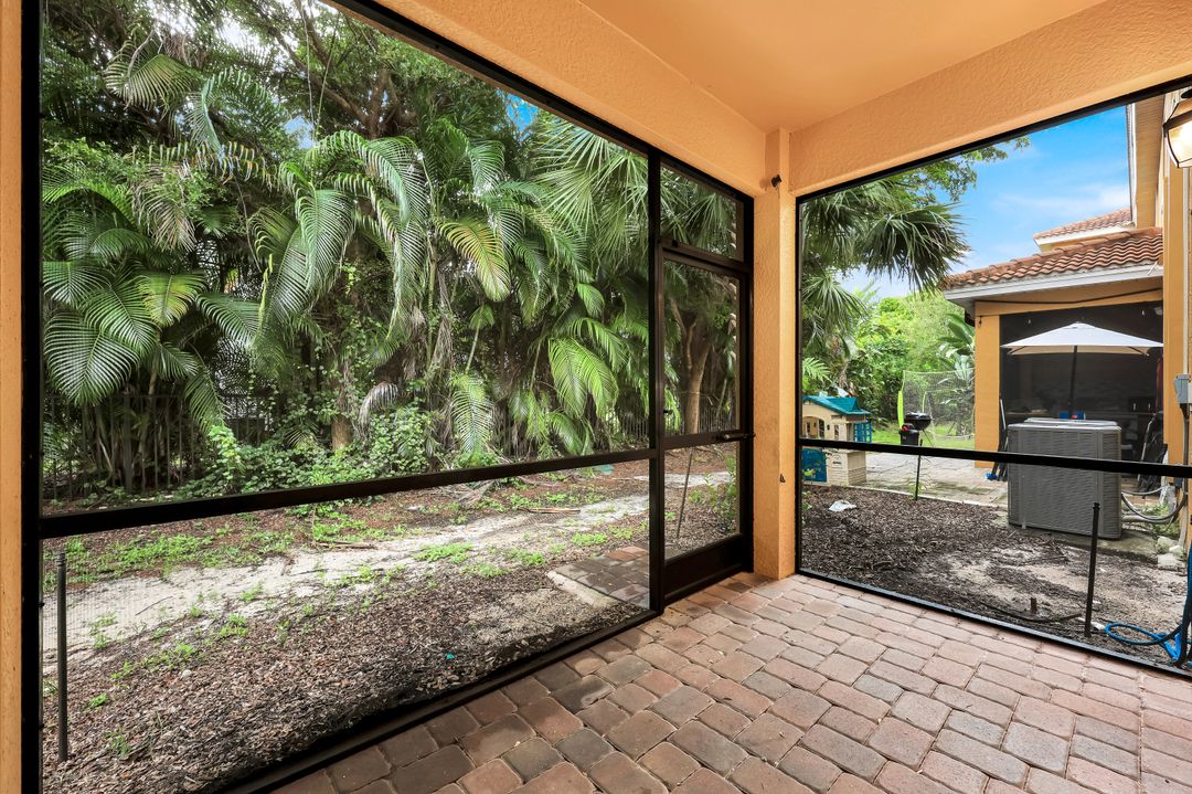 10171 Tin Maple Dr #95, Estero, FL 33928