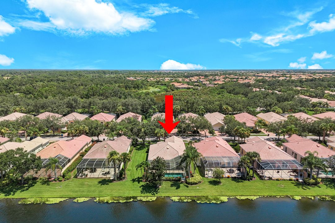 5848 Ferrara Dr, Sarasota, FL 34238