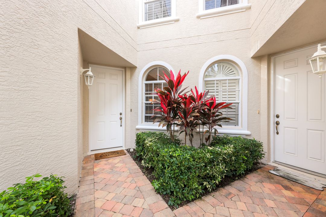 1550 Clermont Dr  #E-101, Naples, FL 34109