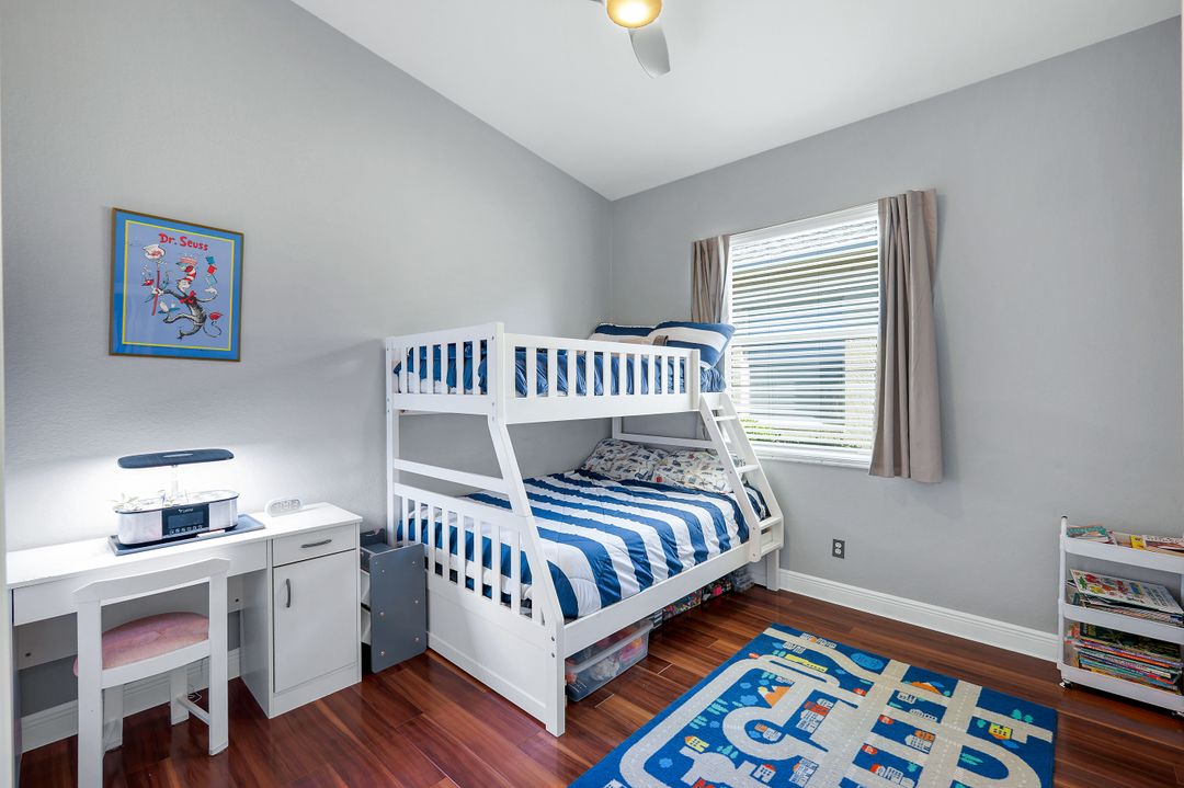 8616 Ibis Cove Cir, Naples, FL 34119