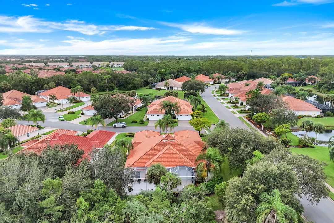 5867 Northridge Dr, Naples, FL 34110