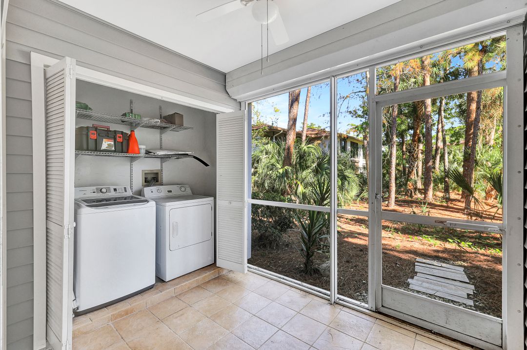 1965 Courtyard Way  #e106, Naples, FL 34112