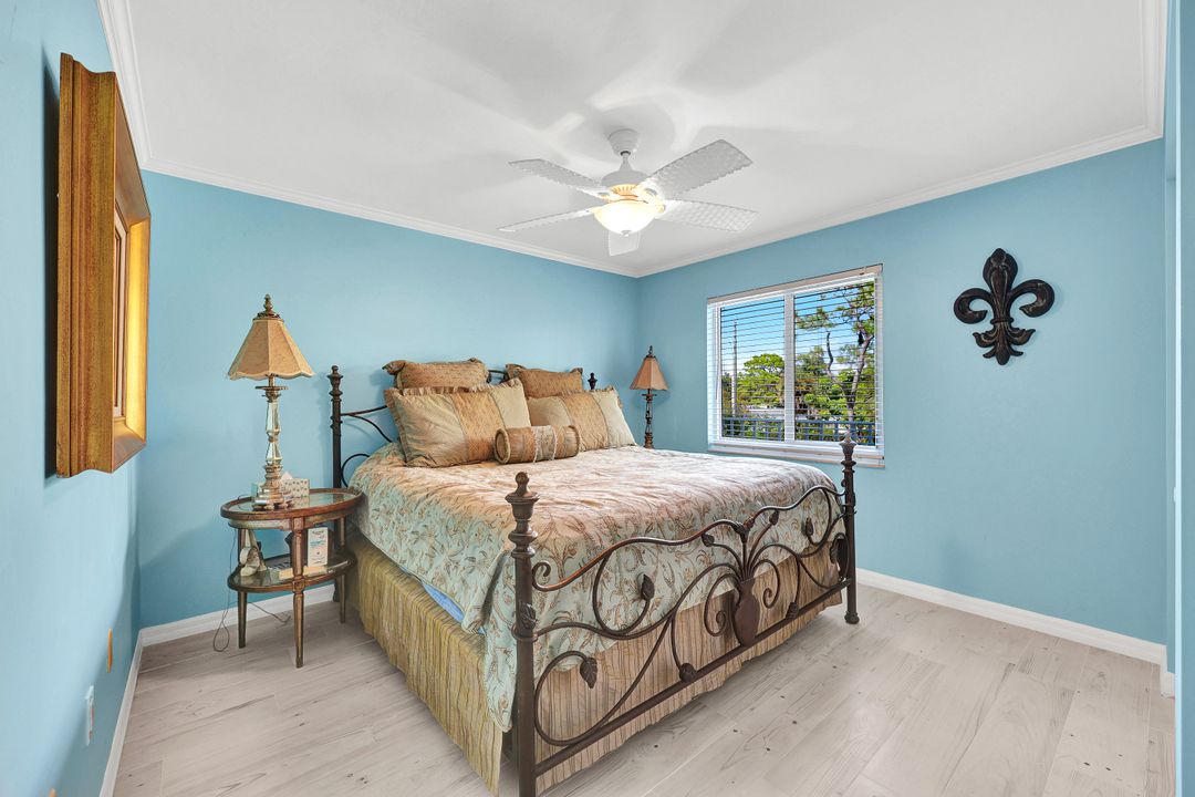3072 Sandpiper Bay Cir #M-204, Naples, FL 34112