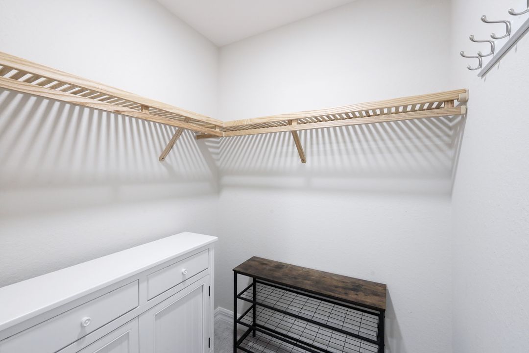 164 Indies Drive E #104, Naples, FL