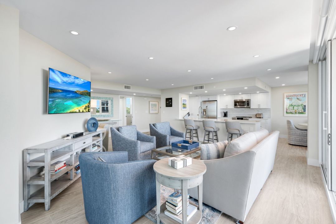 6101 Pelican Bay Blvd  #305, Naples, FL 34108