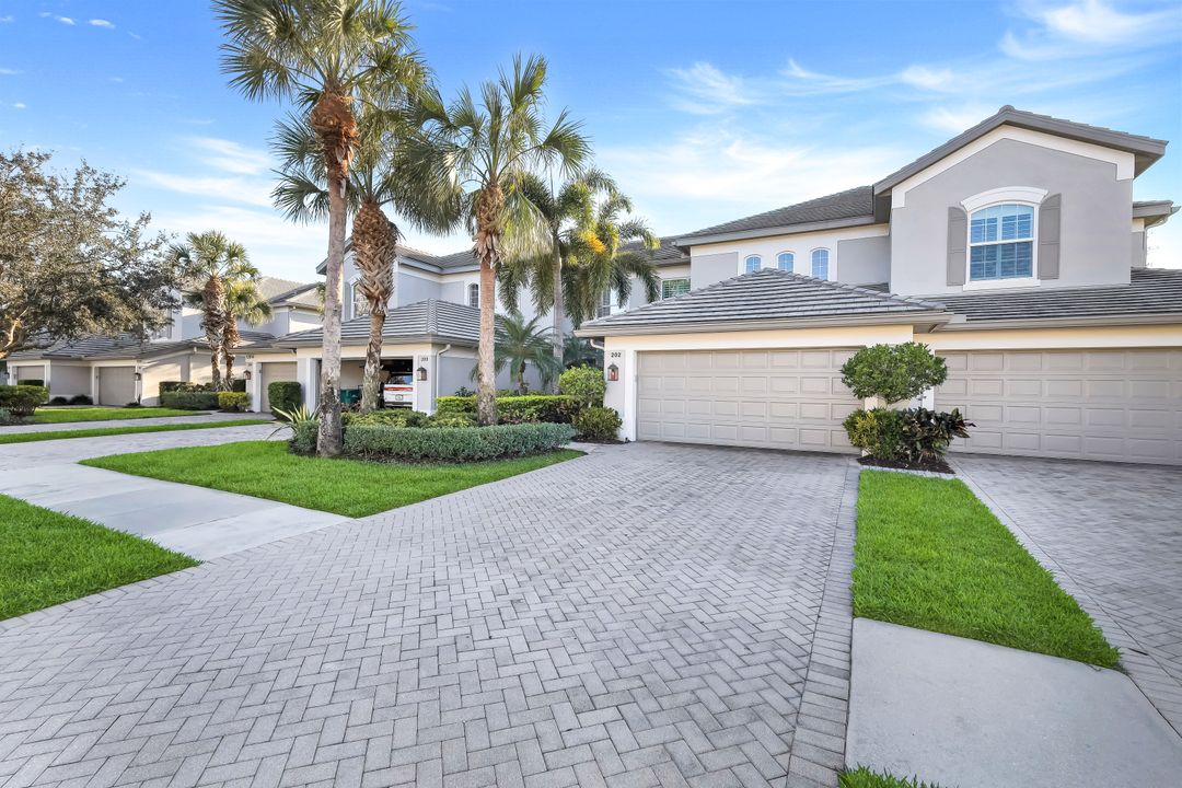 12014 Covent Garden Ct #202, Naples, FL 34120