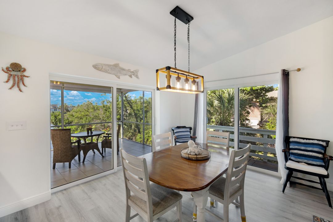 1752 Serenity Ln, Sanibel, FL 33957