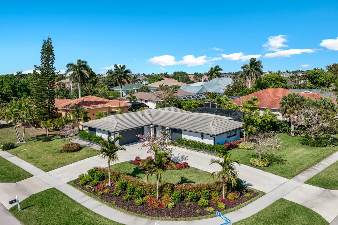 291 W Flamingo Cir, Marco Island, FL 34145