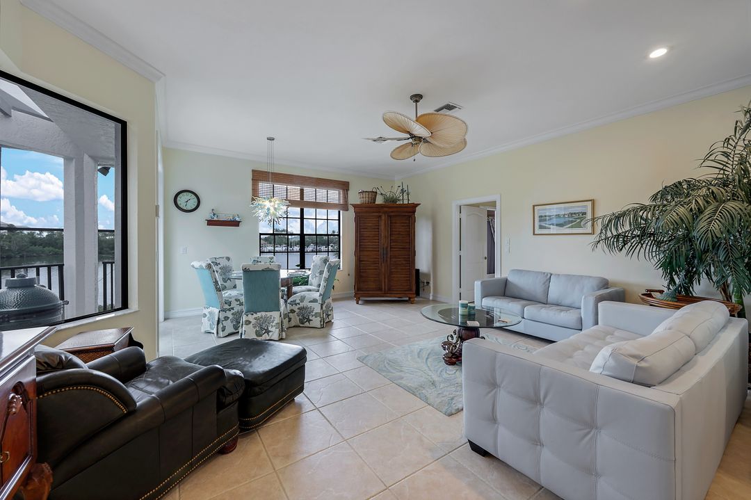 201 San Mateo Dr, Bonita Springs, FL 34134