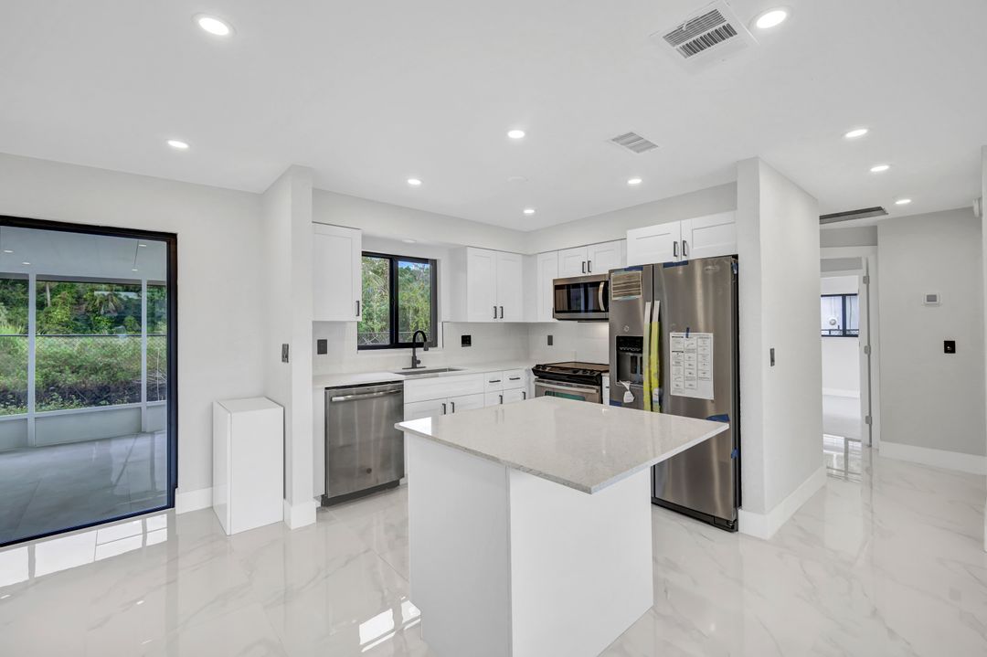 73 Cardinal Dr, North Fort Myers, FL 33917