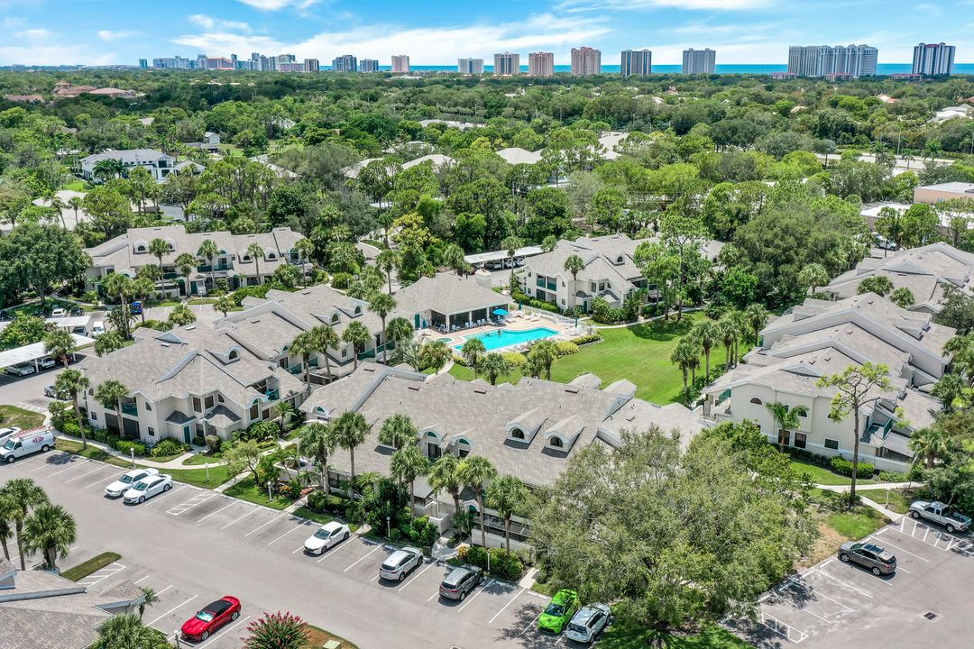 66 Emerald Woods Dr #H7, Naples, FL 34108