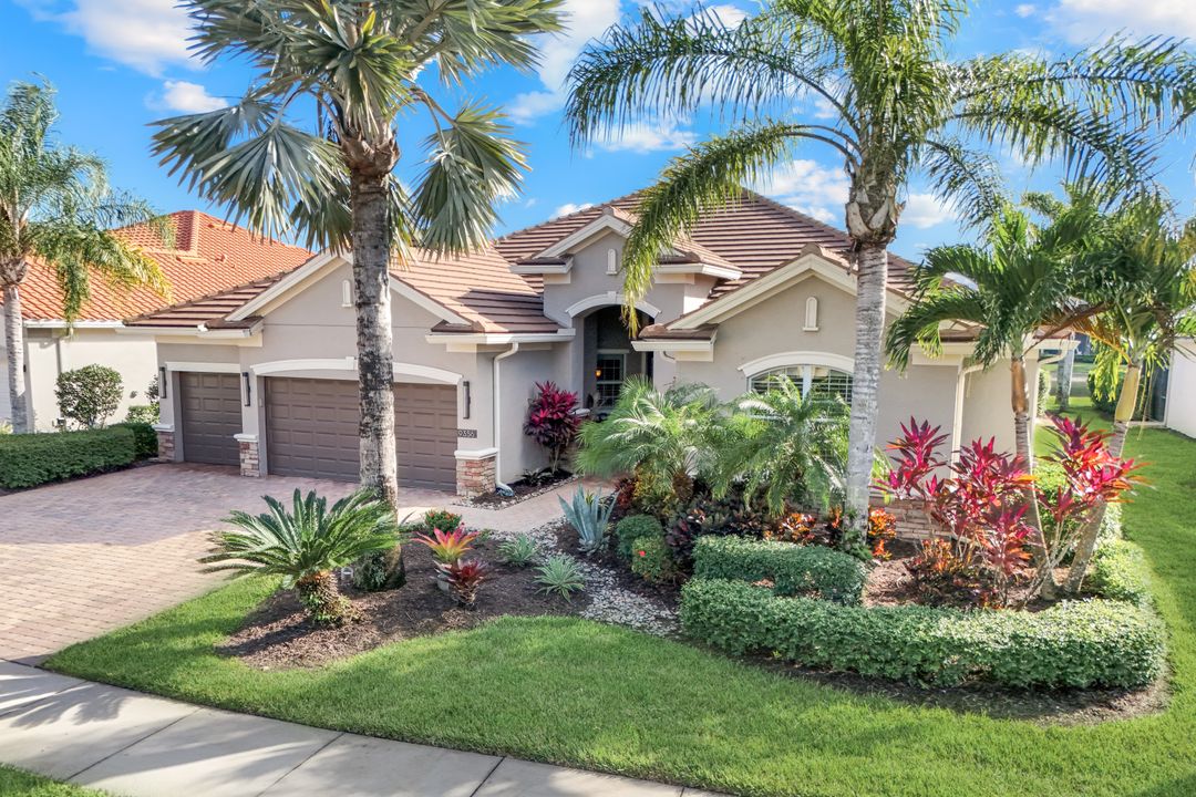 9356 Slate Ct, Naples, FL 34120