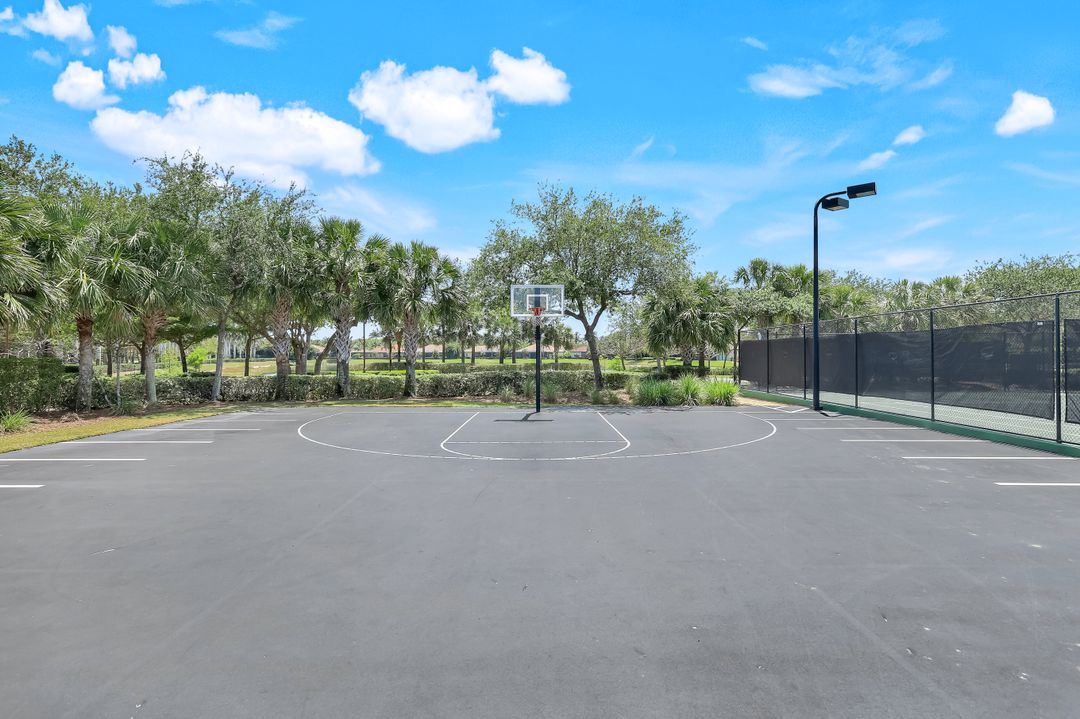 9590 Trevi Ct #5323, Naples, FL 34113