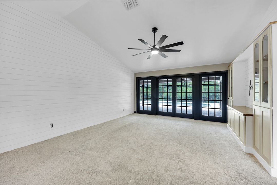 7239 Hendry Creek Dr, Fort Myers, FL 33908