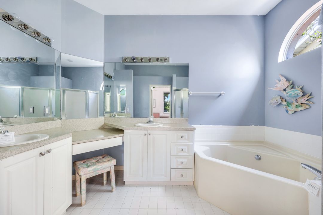 24949 Bay Cedar Dr, Bonita Springs, FL 34134