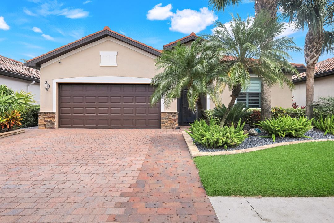 8980 Water Tupelo Rd, Fort Myers, FL 33912