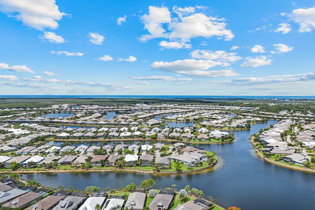 6460 Pembroke Wy, Naples, FL 34113