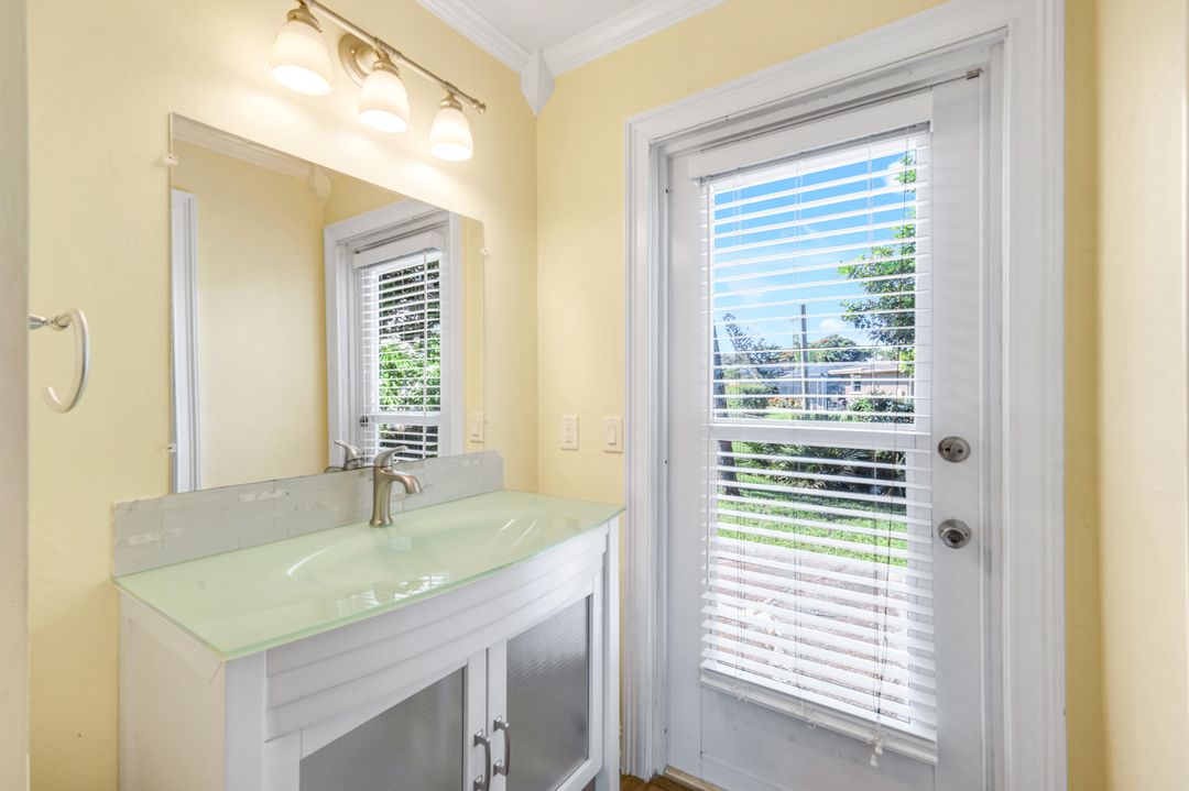 7576 Captiva Blvd, Fort Myers, FL 33967