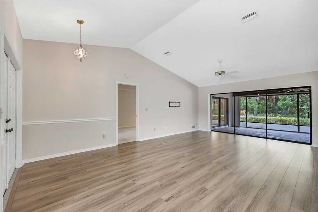 509 Cypress Way E, Naples, FL 34110