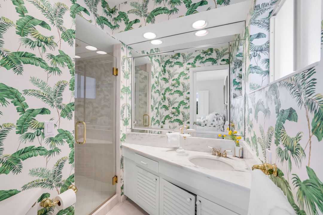 1851 Gulf Shore Blvd N #15, Naples, FL 34102