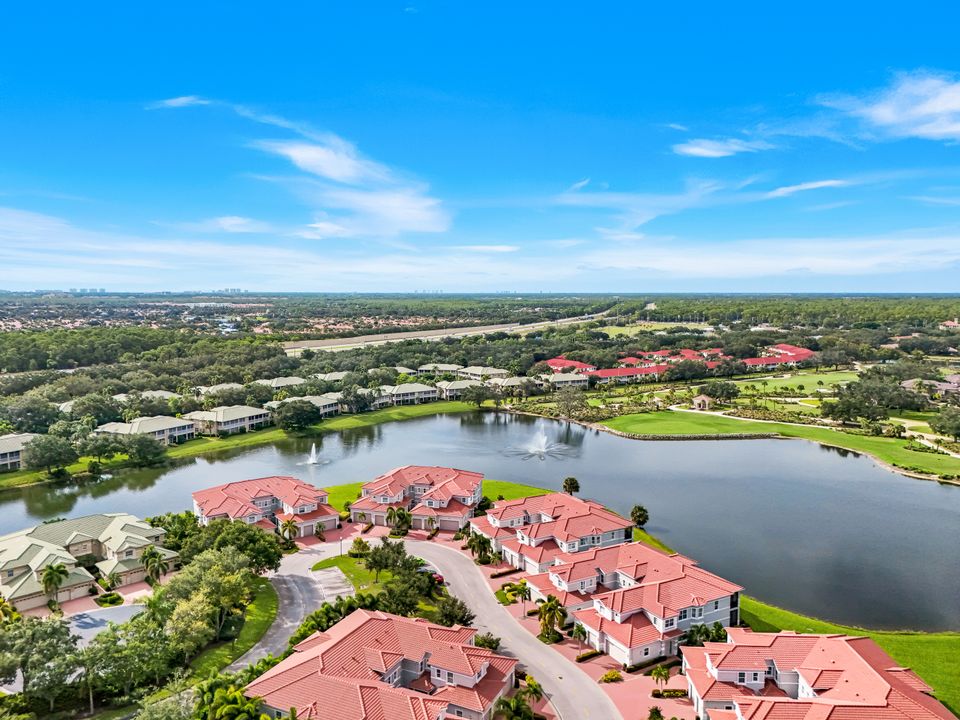 608 El Camino Real #201, Naples, FL 34119