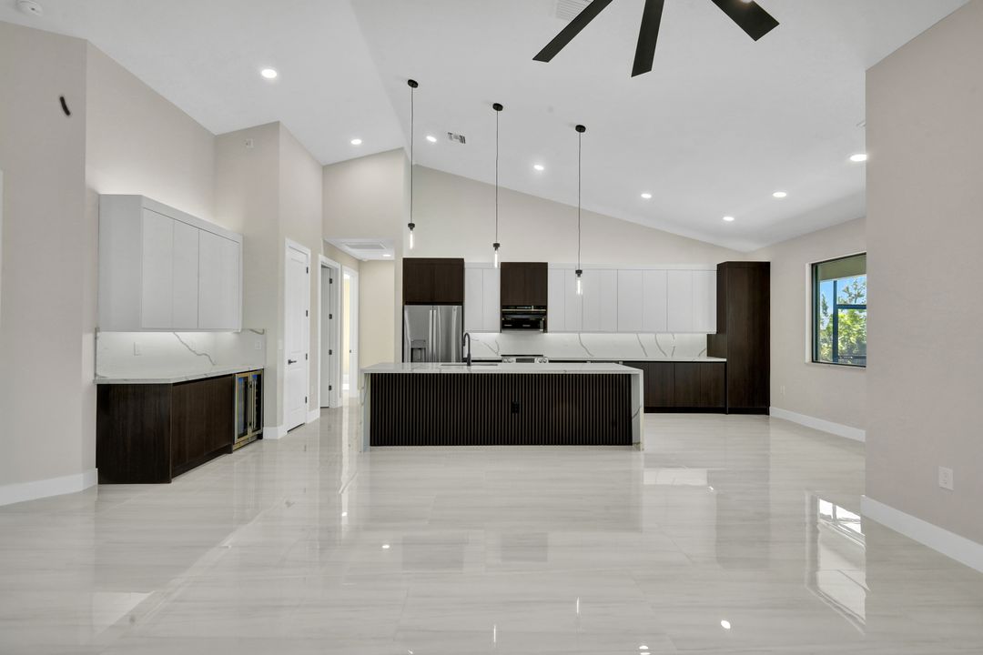 3210 SW 11th Pl, Cape Coral, FL 33914