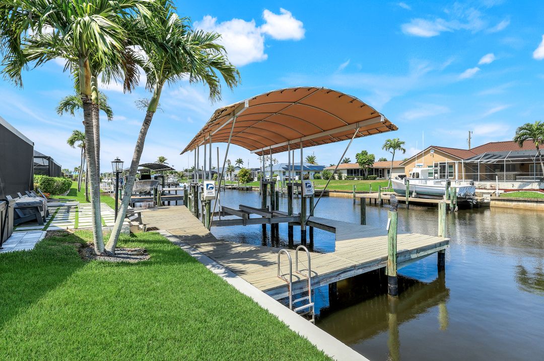 3347 19th Ave SE, Cape Coral, FL 33904