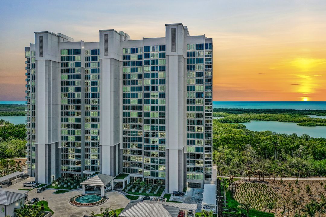 13925 Old Coast Rd #502, Naples, FL 34110