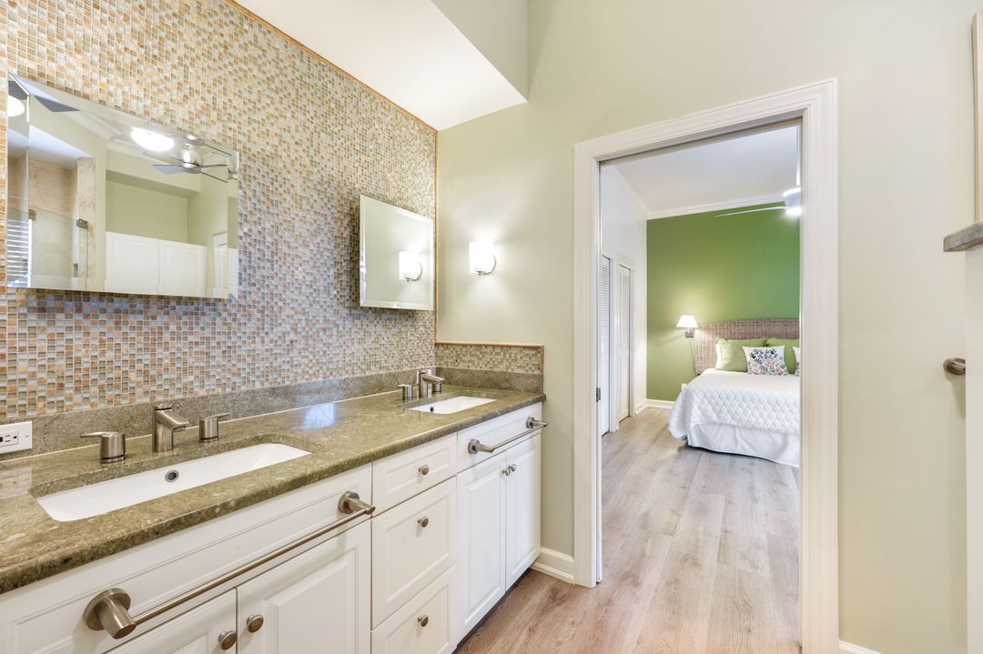 9976 Puopolo Ln, Bonita Springs, FL 34135