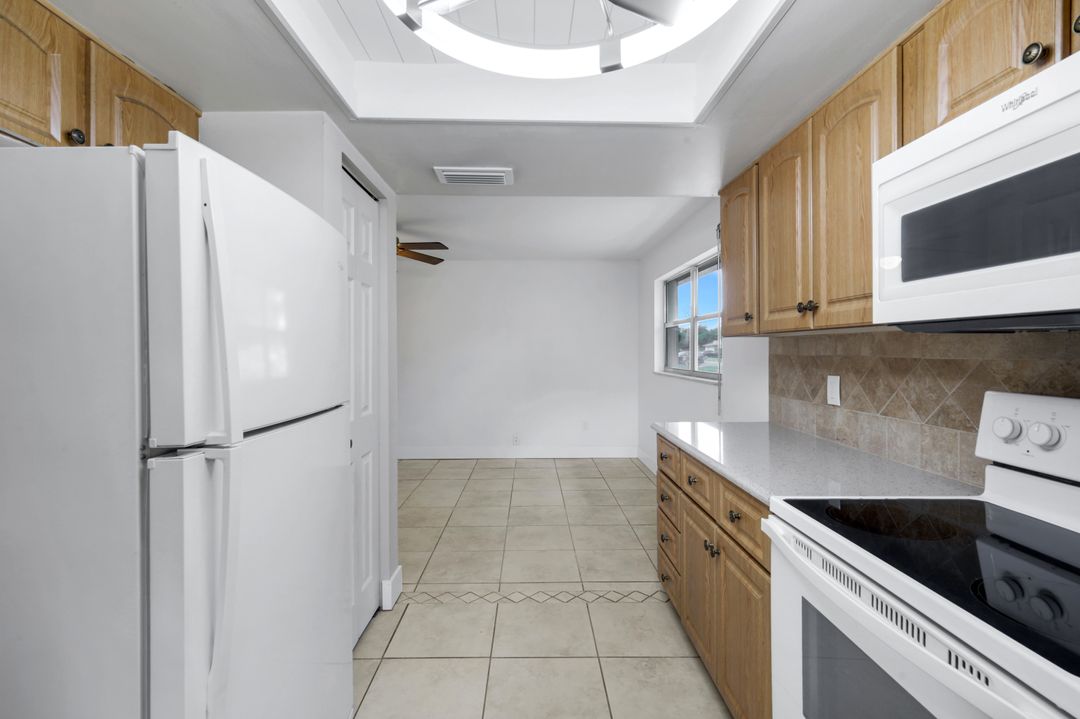 6302 Hofstra Ct W, Fort Myers, FL 33919