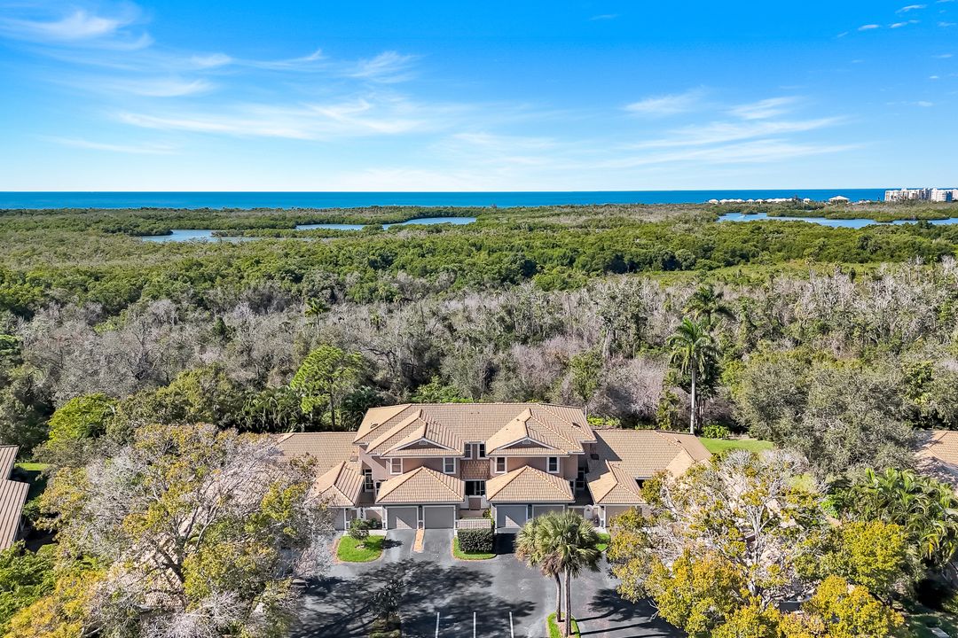 351 Emerald Bay Cir #R-5, Naples, FL 34110