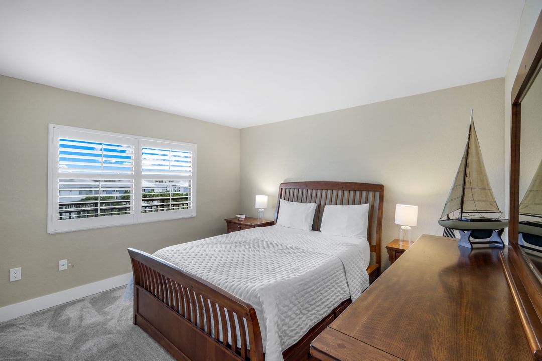 1401 Middle Gulf Dr #T 401, Sanibel, FL 33957