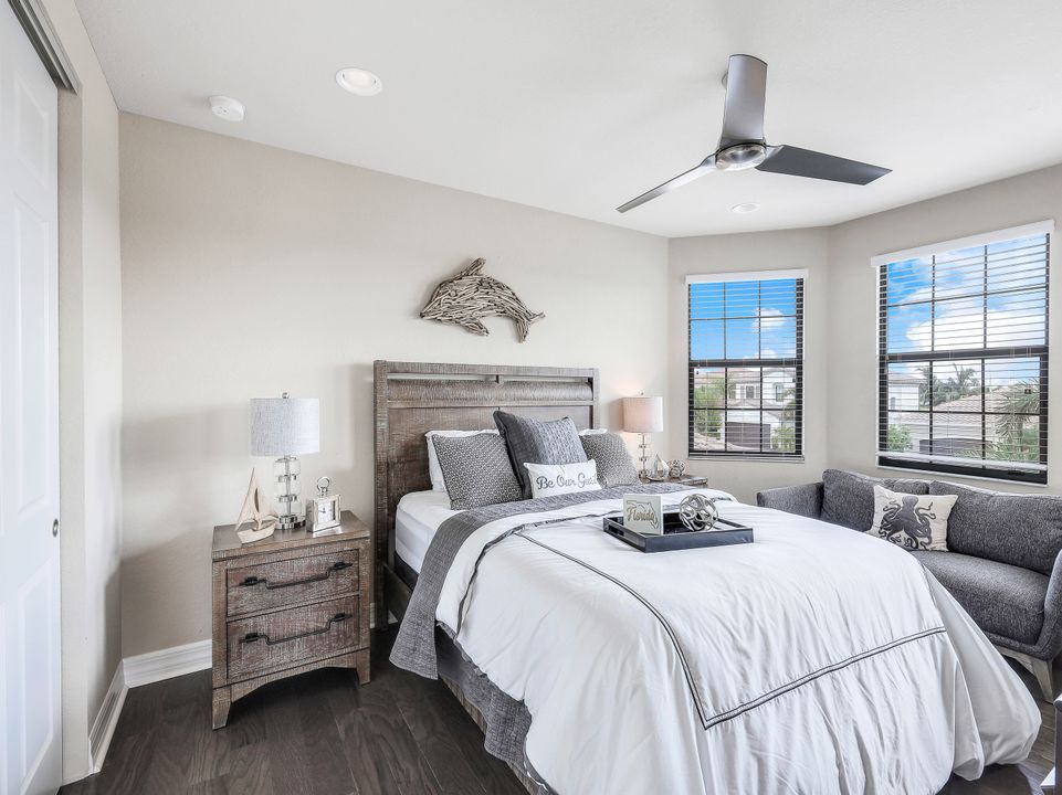 4189 Amelia Wy, Naples, FL 34119