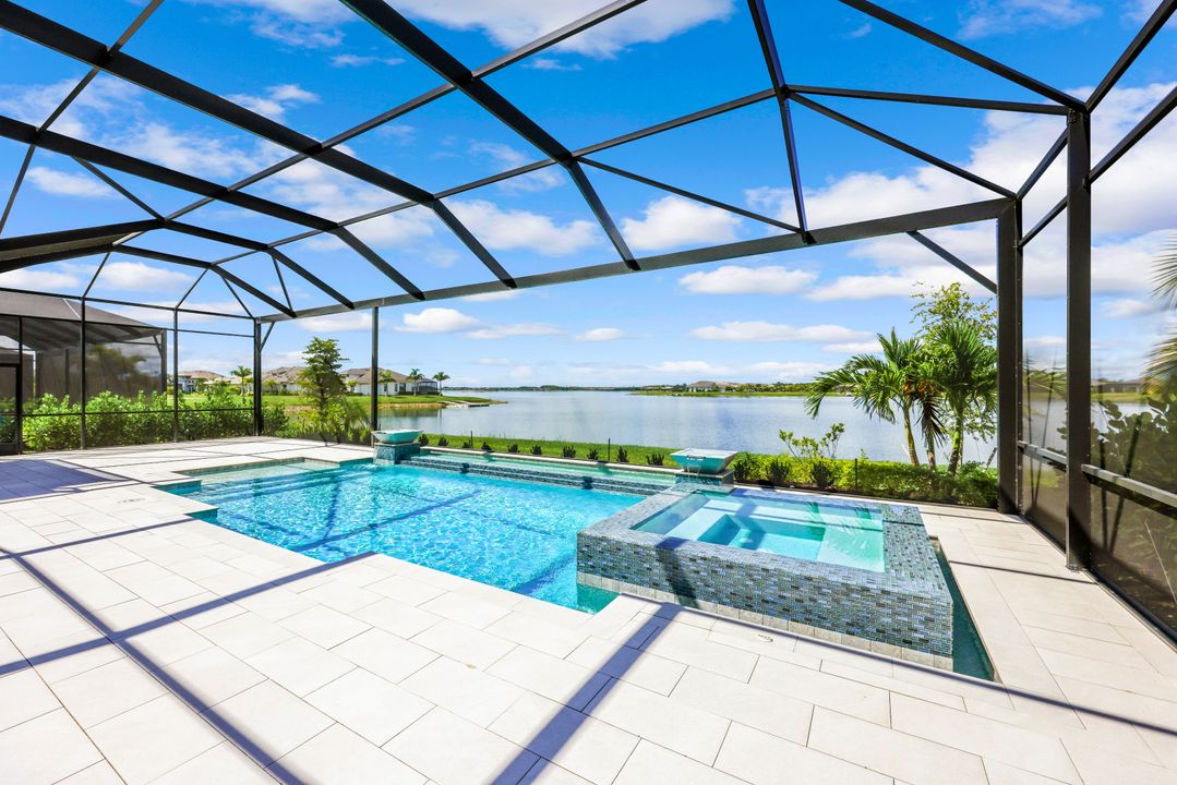 17338 Blue Sapphire Dr, Fort Myers, FL 33913