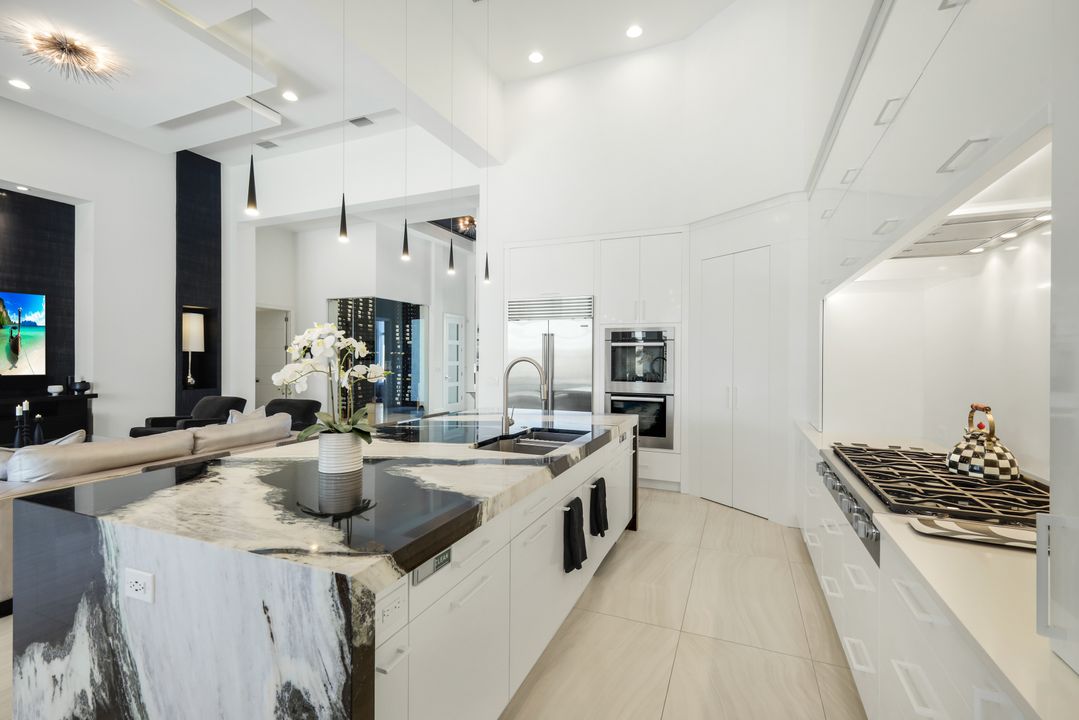 16438 Seneca Way, Naples, FL 34110