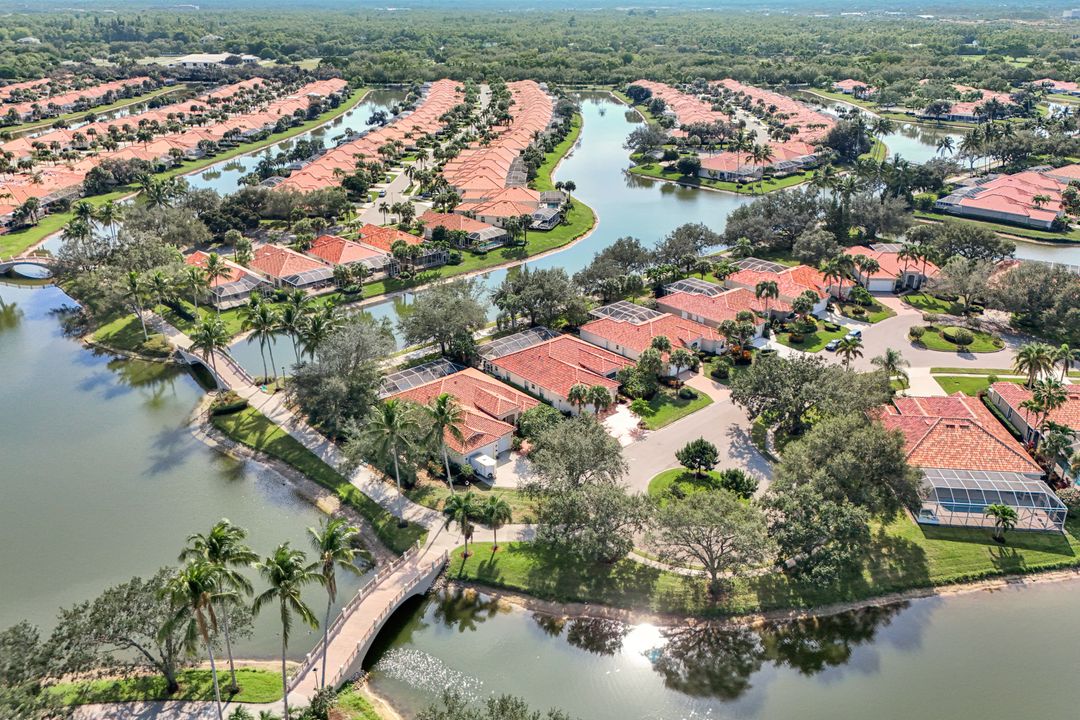 3394 Cerrito Ct, Naples, FL 34109