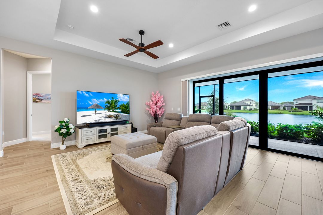 4065 Aquila Pl, Naples, FL 34120