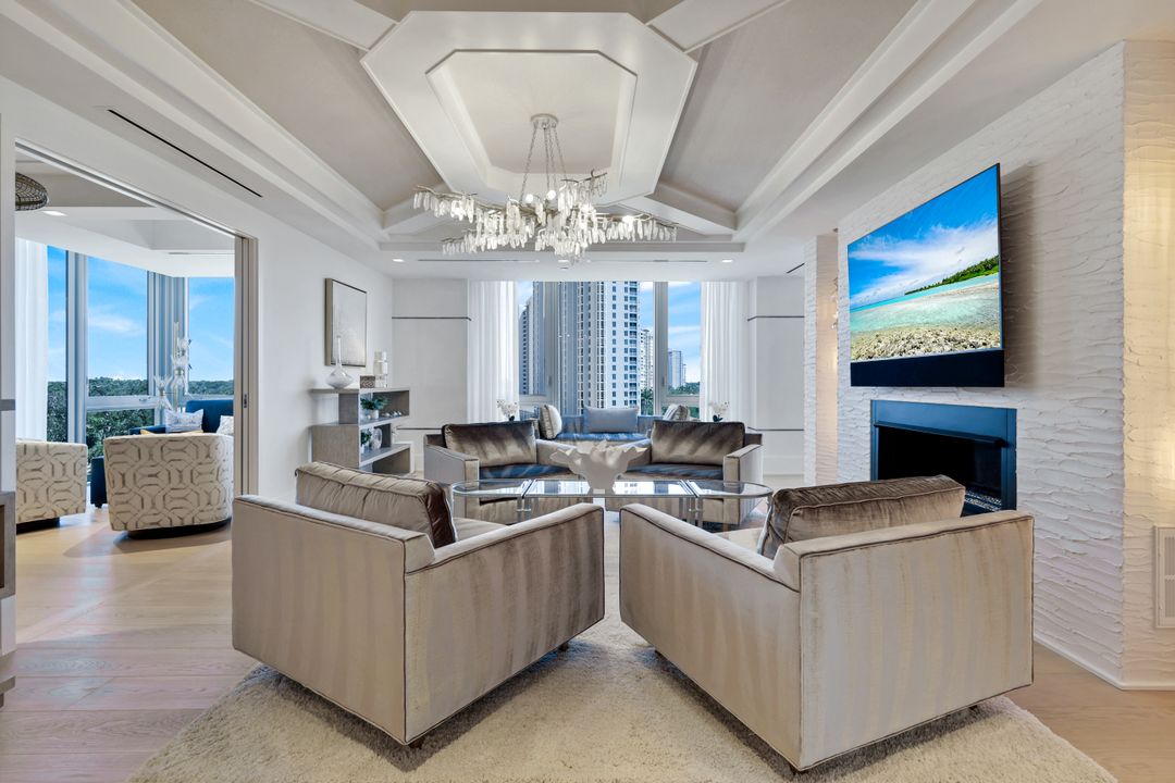 6897 Grenadier Blvd #601, Naples, FL 34108