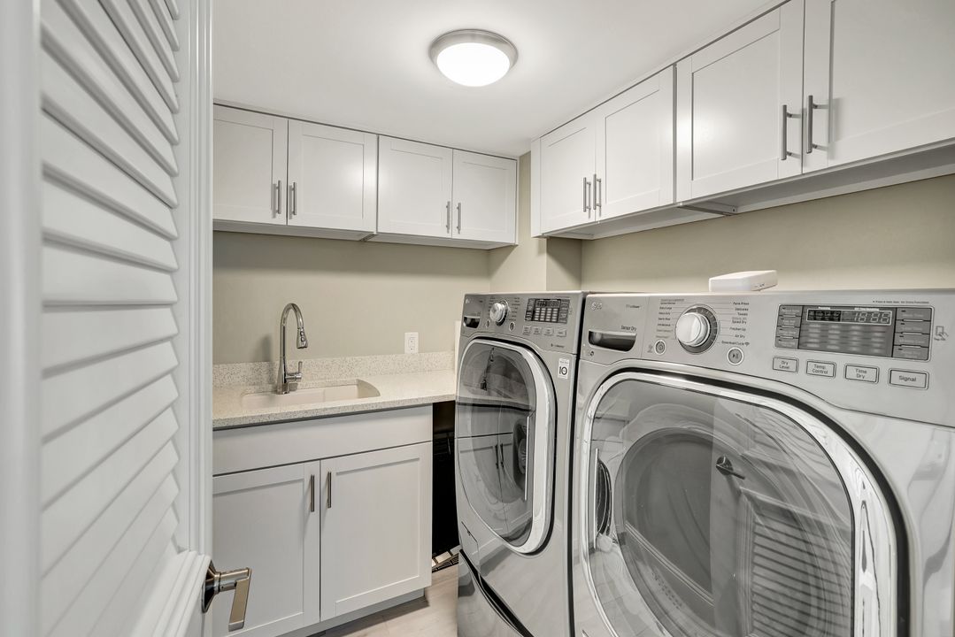 4401 Gulf Shore Blvd N #205, Naples, FL 34103