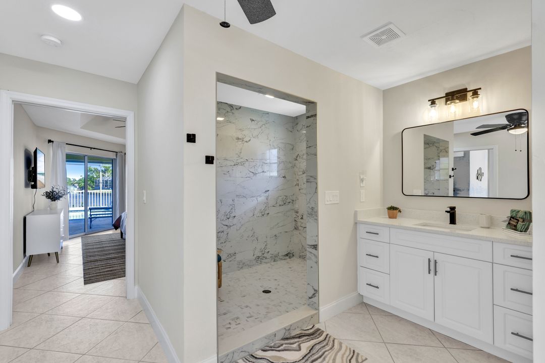 213 SE 20th Ct, Cape Coral, FL 33990