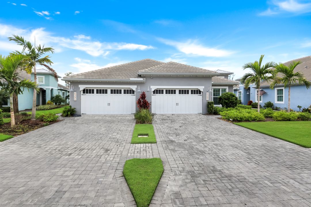6392 Arriba Ave, Naples, FL 34113