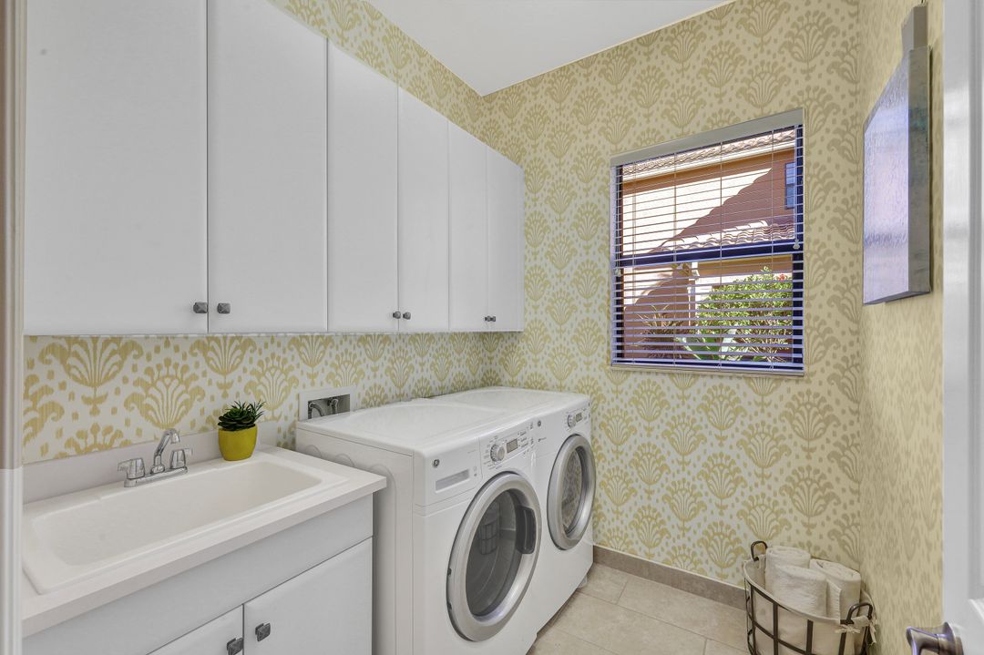 11773 Meadowrun Cir, Fort Myers, FL 33913