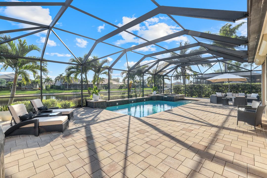 9356 Slate Ct, Naples, FL 34120