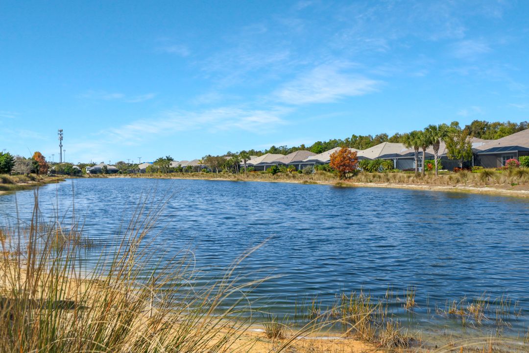 5665 Highbourne Dr, Naples, FL 34113