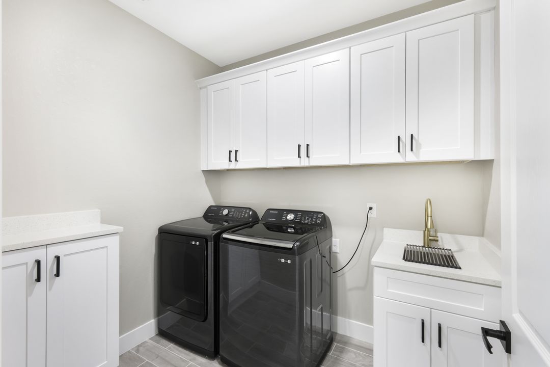 4401 NW 32nd Ln, Cape Coral, FL 33993